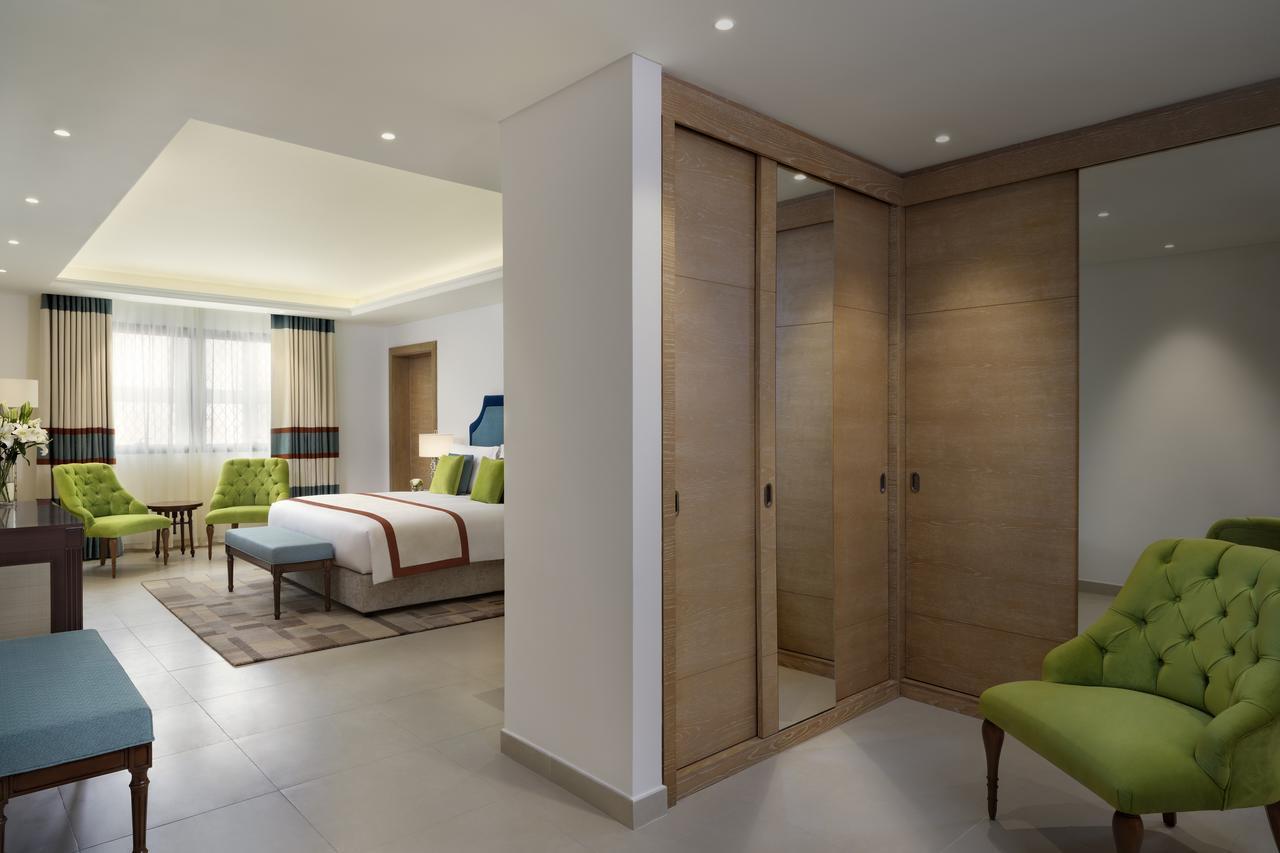 Al Najada Doha Hotel Apartments By Oaks מראה חיצוני תמונה